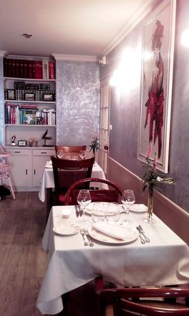 Imagen del bar/restaurante del Hotel LOGIS de la Paix, Le Nouvion-en-Thi&eacute;rache. Foto 12
