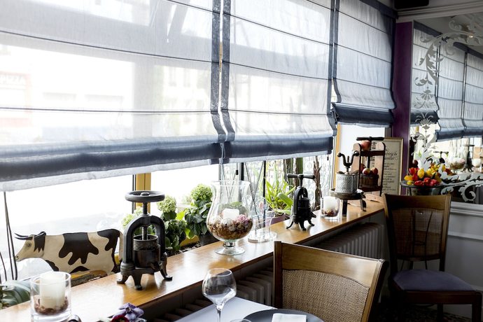 Imagen del bar/restaurante del Hotel LOGIS de la Paix, Le Nouvion-en-Thi&eacute;rache. Foto 13