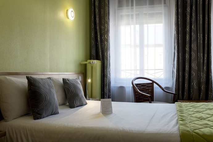 Imagen de la habitación del Hotel LOGIS de la Paix, Le Nouvion-en-Thi&eacute;rache. Foto 19
