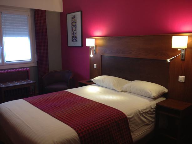 Imagen de la habitación del Hotel LOGIS de la Paix, Le Nouvion-en-Thi&eacute;rache. Foto 20