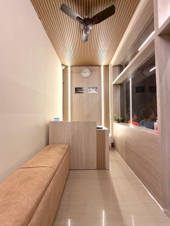 Imagen de los interiores del Hotel LOKTAK RESIDENCY. Foto 13