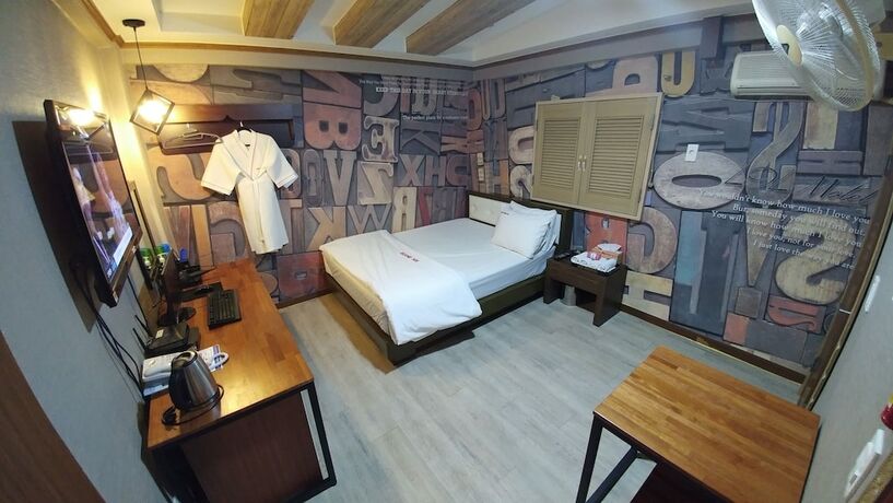 Imagen de la habitación del Hotel LOL Motel. Foto 17