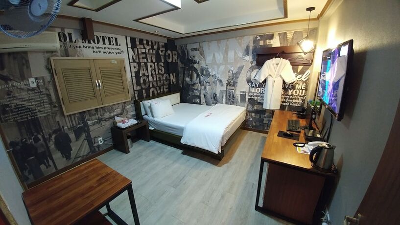 Imagen de la habitación del Hotel LOL Motel. Foto 18