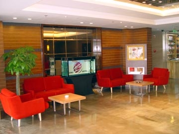 Imagen de los interiores del Hotel LONG WU JING PIN. Foto 7