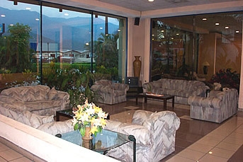 Imagen general del Hotel LONGARONE. Foto 2