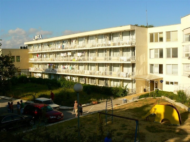 Imagen general del Hotel LORA. Foto 1