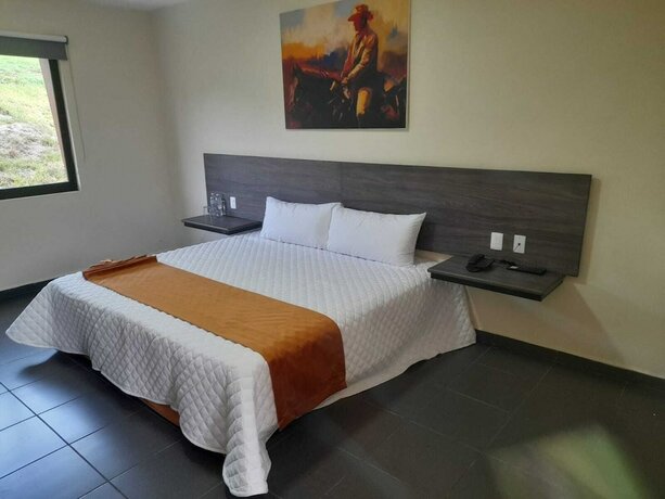 Imagen general del Hotel LOS BAMBUES. Foto 11