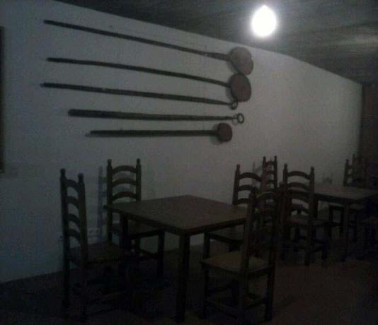 Imagen del bar/restaurante del Hotel LOS SESTILES. Foto 2