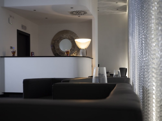 Imagen de los interiores del Hotel LOTO BUSINESS HOTEL. Foto 16