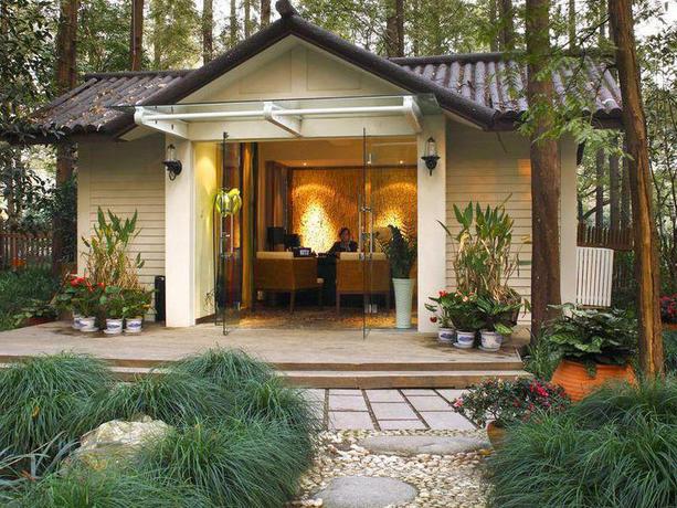 Imagen de los interiores del Hotel LOTUS GLADE HOTEL. Foto 5