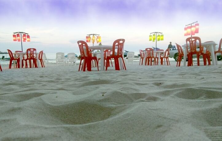 Imagen general del Hotel LOUD! a Full Moon Beach by Wild and Wandering. Foto 7