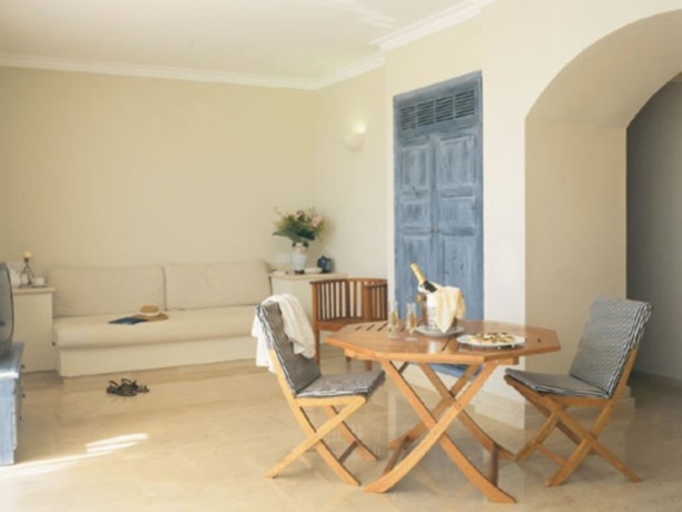 Imagen general del Hotel LOUIS NAUSICAA BEACH. Foto 3