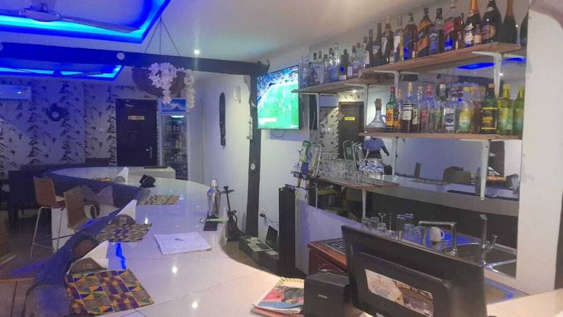 Imagen del bar/restaurante del Hotel LOYALTY HOTEL. Foto 1