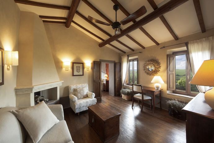 Imagen de la habitación del Hotel L'Olmo. Foto 5