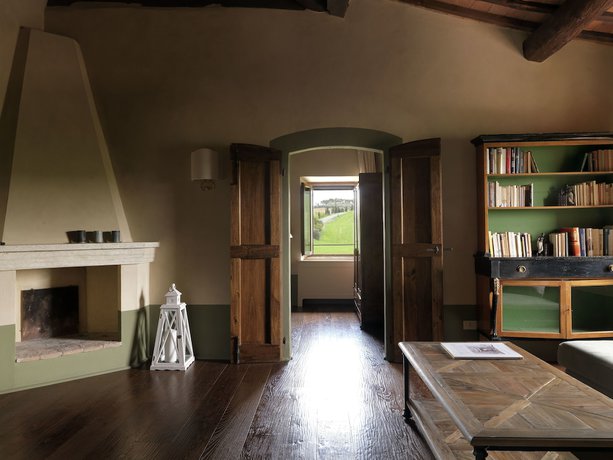 Imagen de la habitación del Hotel L'Olmo. Foto 17