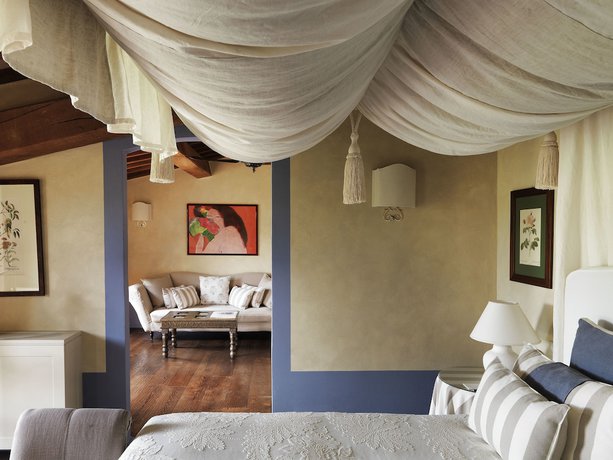 Imagen de la habitación del Hotel L'Olmo. Foto 18