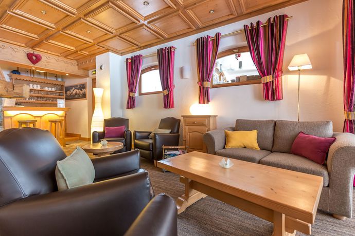 Imagen de los interiores del Hotel L\'Oustalet. Foto 20