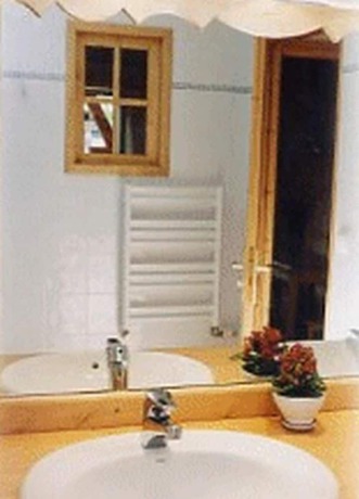 Imagen de la habitación del Hotel L\'Oustalet. Foto 6