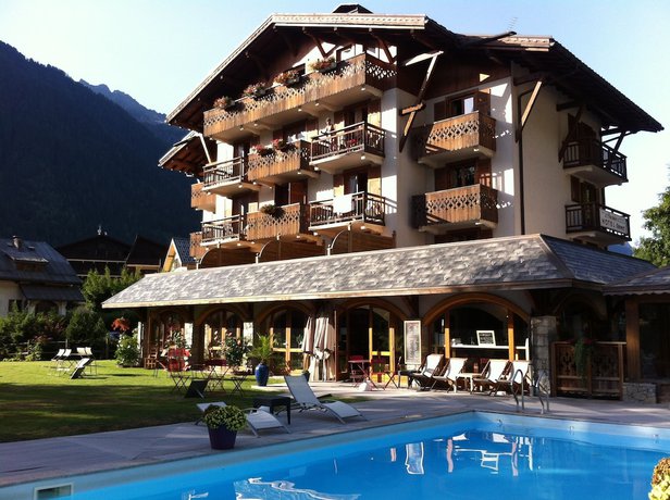 Imagen general del Hotel L\'Oustalet. Foto 1