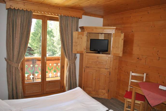 Imagen de la habitación del Hotel L\'Oustalet. Foto 11