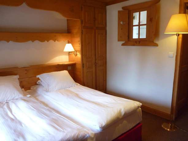 Imagen de la habitación del Hotel L\'Oustalet. Foto 16