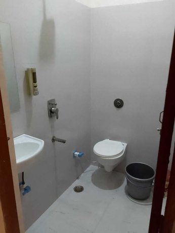 Imagen de la habitación del Hotel LR Delite Inn. Foto 2
