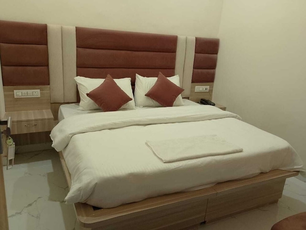 Imagen de la habitación del Hotel LR Delite Inn. Foto 9