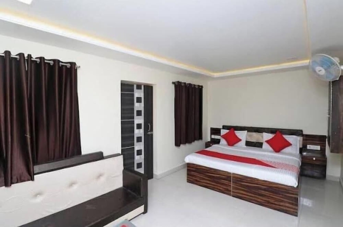 Imagen de la habitación del Hotel LR Regency. Foto 5