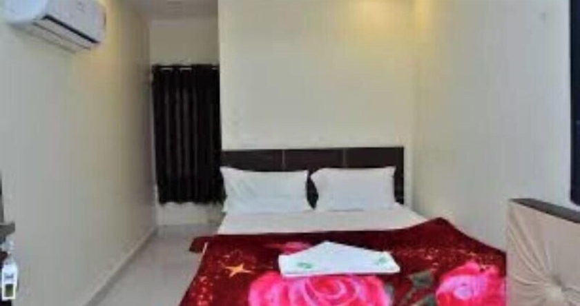 Imagen de la habitación del Hotel LR Regency. Foto 8