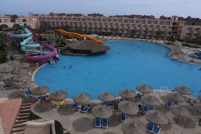 Imagen general del Hotel LTI PYRAMISA BEACH RESORT. Foto 2