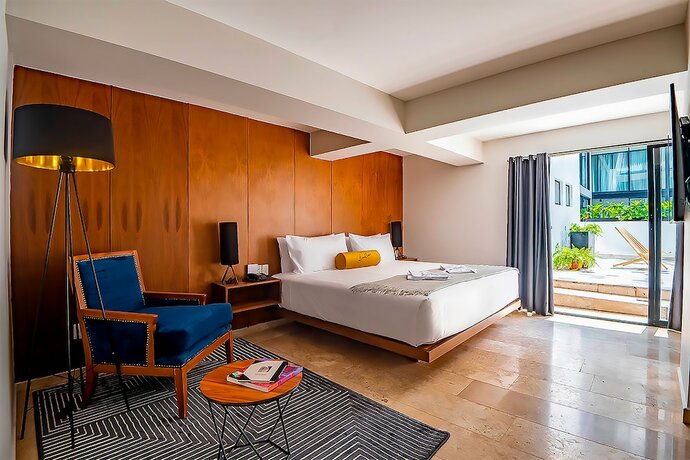 Imagen de la habitación del Hotel LUCA. Foto 12