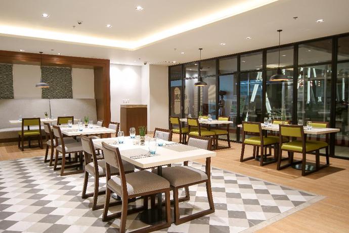 Imagen del bar/restaurante del Hotel LUCKY CHINATOWN. Foto 10