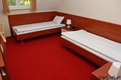 Imagen de la habitación del Hotel LUKA. Foto 8