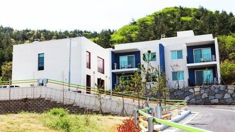 Imagen de la habitación del Hotel LUMIA Hotel and Resort. Foto 19