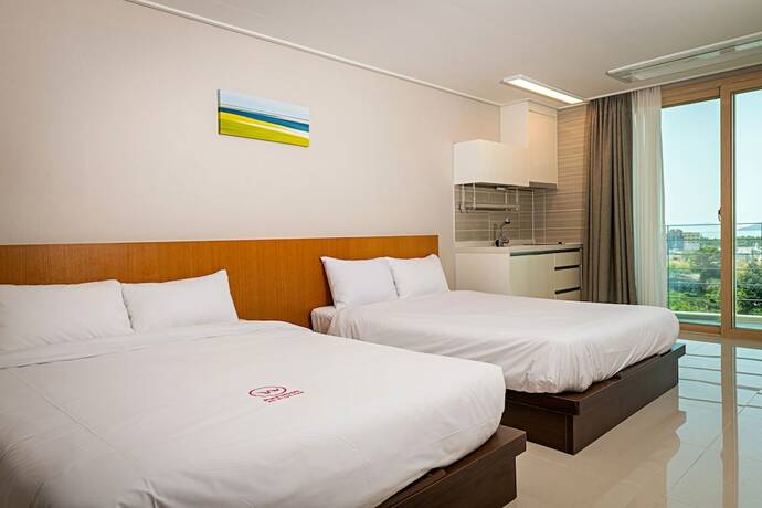 Imagen de la habitación del Hotel LUMIA Hotel and Resort. Foto 20