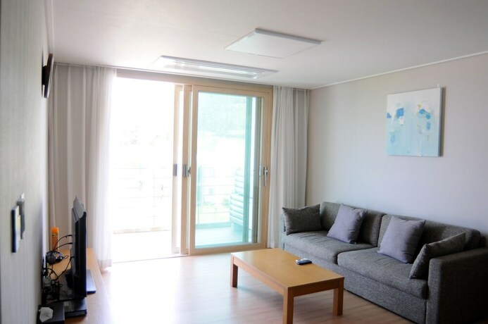 Imagen de la habitación del Hotel LUMIA Hotel and Resort. Foto 29