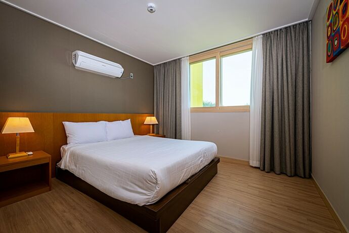 Imagen de la habitación del Hotel LUMIA Hotel and Resort. Foto 39