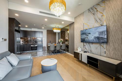 Imagen general del Hotel LUMI&Egrave;RE Riverside INFINITY POOL. Foto 2