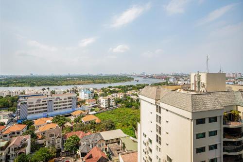 Imagen general del Hotel LUMI&Egrave;RE Riverside INFINITY POOL. Foto 12
