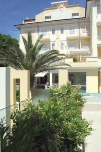 Imagen general del Hotel LUNARICCIONE. Foto 1