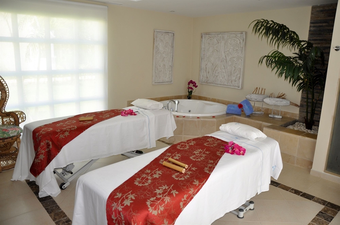 Imagen de los interiores del Hotel LUXURY BAHIA PRINCIPE ESMERALDA. Foto 5