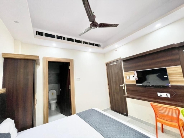 Imagen de la habitación del Hotel LV Palace - near Ghats and Temples. Foto 2