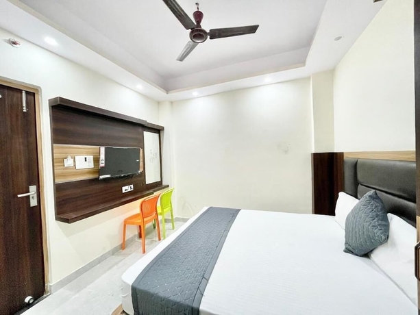Imagen de la habitación del Hotel LV Palace - near Ghats and Temples. Foto 5