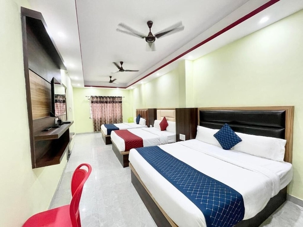 Imagen de la habitación del Hotel LV Palace - near Ghats and Temples. Foto 11