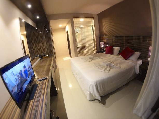 Imagen de la habitación del Hotel LVIS blancura. Foto 16