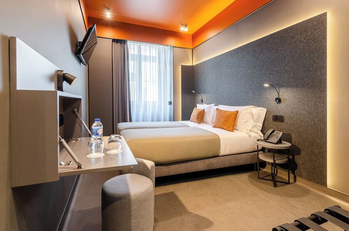 Imagen de la habitación del Hotel LX ARCH. Foto 5