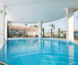 Imagen de la piscina del Hotel LYCUS BEACH HOTEL. Foto 10