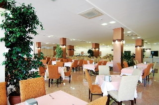 Imagen del bar/restaurante del Hotel LYCUS BEACH HOTEL. Foto 8