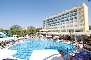 Imagen de la piscina del Hotel LYCUS BEACH HOTEL. Foto 11