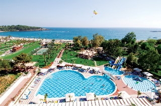 Imagen de la piscina del Hotel LYCUS BEACH HOTEL. Foto 12